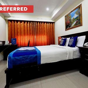 Capital O Hotel Central Park Near Birla Mandir